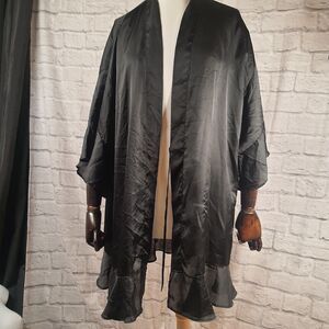 VICTORIAS SECRET VERY SEXY SHORT SATIN KIMONO ROBE Sheer Ruffled Size XS Small